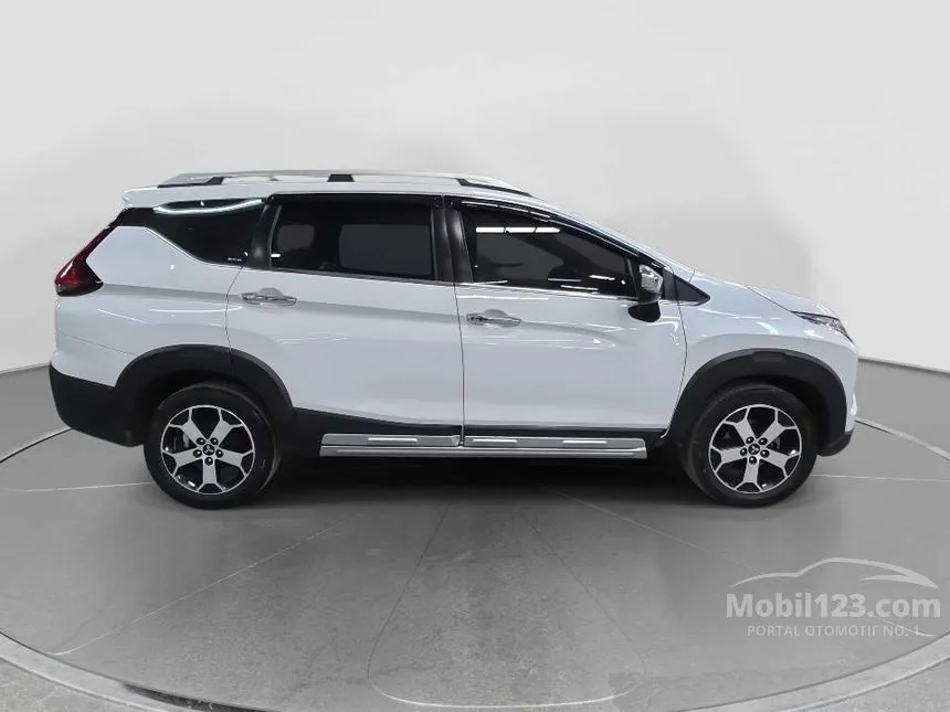 2021 Mitsubishi Xpander Cross Premium MPV
