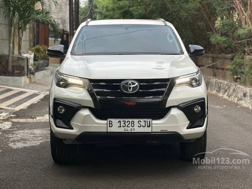 Jual Mobil Toyota Fortuner 2018 VRZ 2.4 di DKI Jakarta Automatic SUV Putih Rp 385.000.000