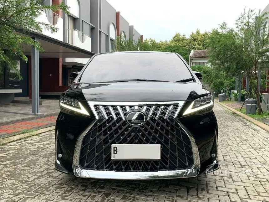 2020 Lexus LM350 Van Wagon