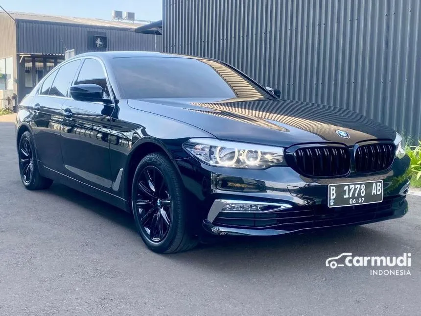 2018 BMW 520i Luxury Sedan