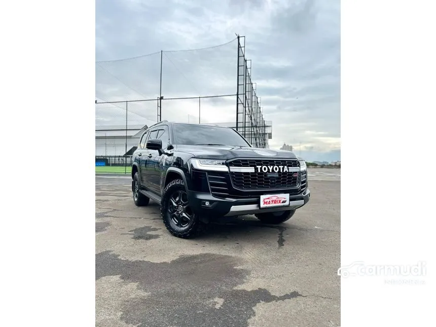 2025 Toyota Land Cruiser 300 GR-S SUV