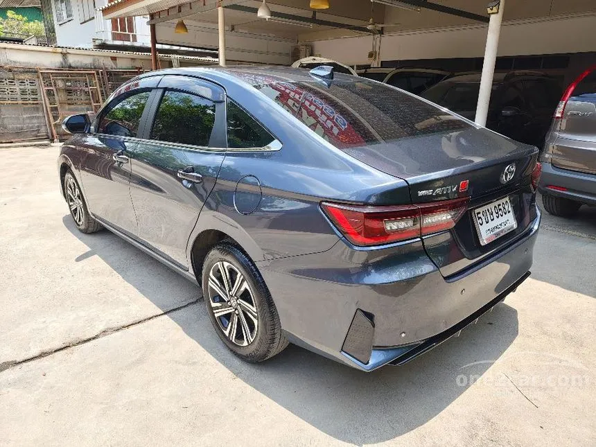 2024 Toyota Yaris Ativ Premium Sedan