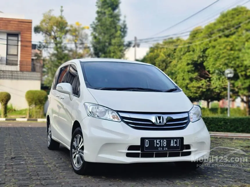 2014 Honda Freed S MPV
