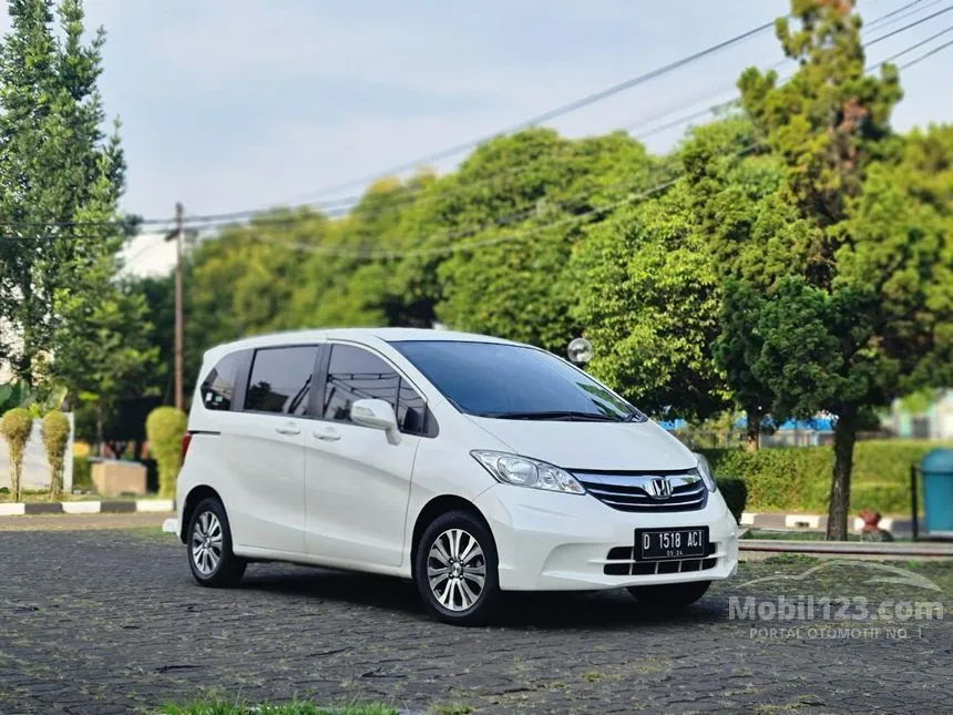 2014 Honda Freed S MPV