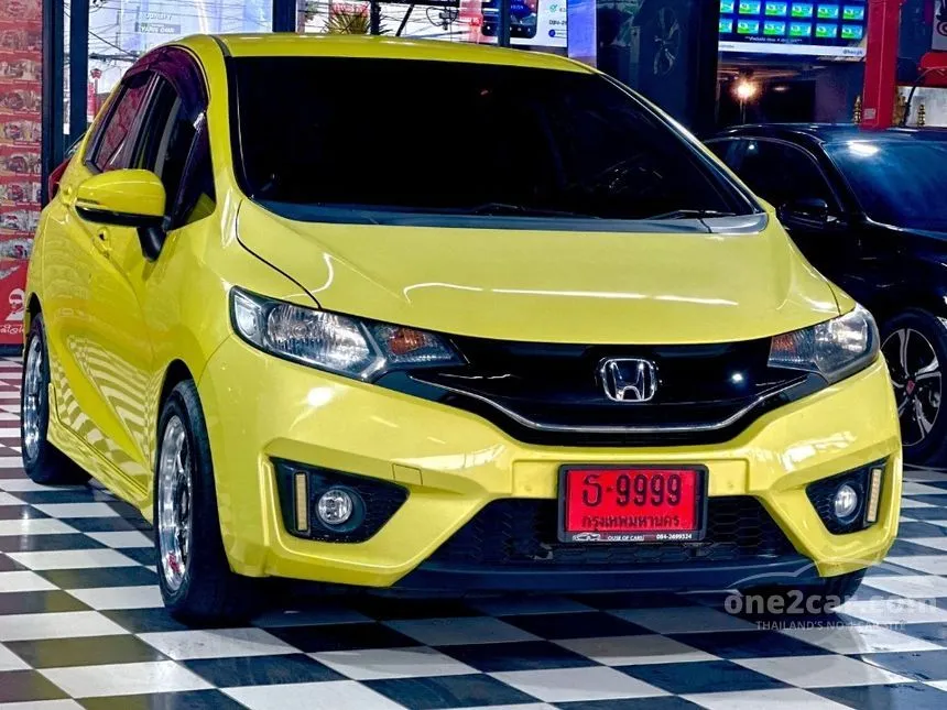 2015 Honda JAZZ SV Hatchback