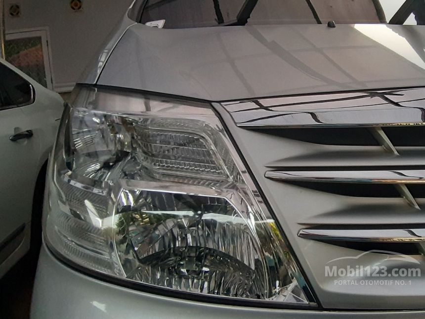 2006 Toyota Alphard V Van Wagon