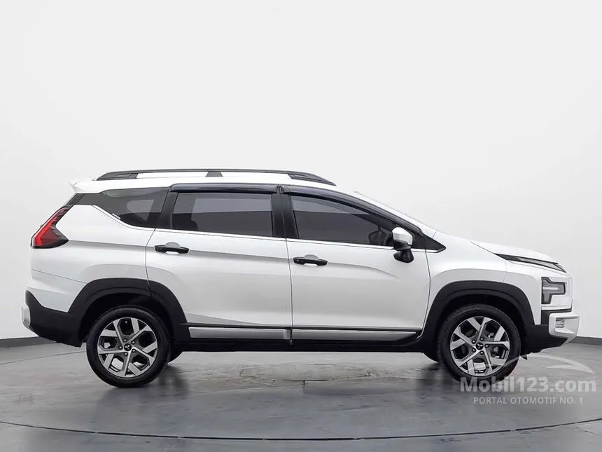 2023 Mitsubishi Xpander Cross Premium MPV