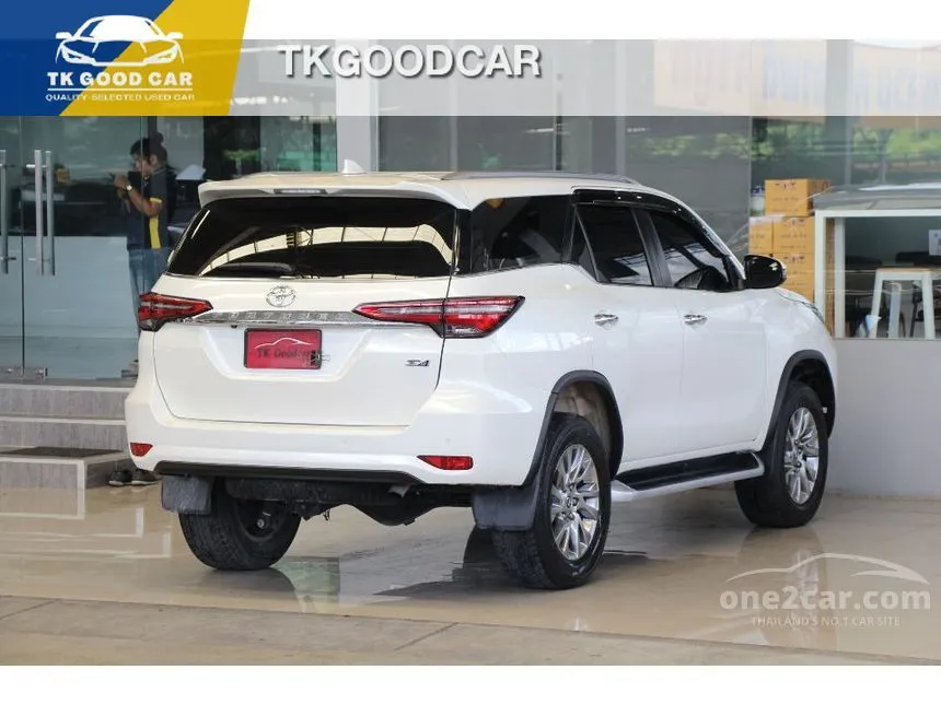 2021 Toyota FORTUNER V SUV