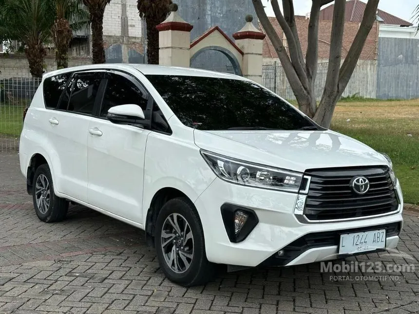 Jual Mobil Toyota Kijang Innova 2022 V 2.4 di Jawa Timur Automatic MPV Putih Rp 430.000.000