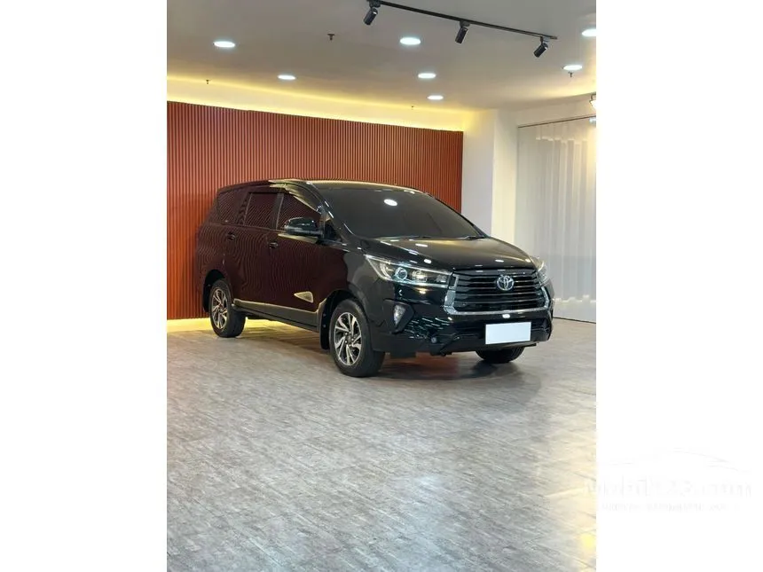 2022 Toyota Kijang Innova V MPV