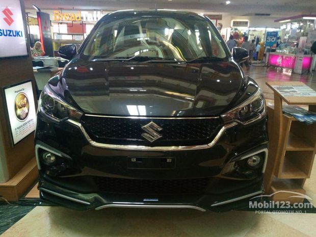 Suzuki Ertiga  Mobil  Bekas  Baru  dijual  di Cikarang  Jawa 