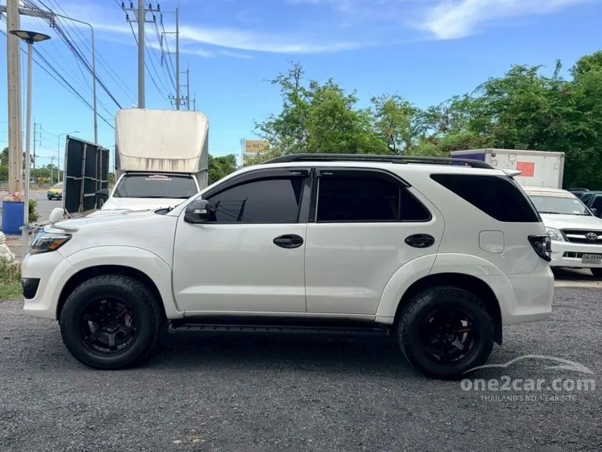 2011 Toyota FORTUNER V SUV