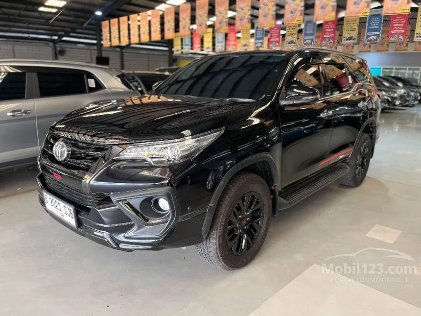 2019 Toyota Fortuner VRZ TRD 4X2 SUV
