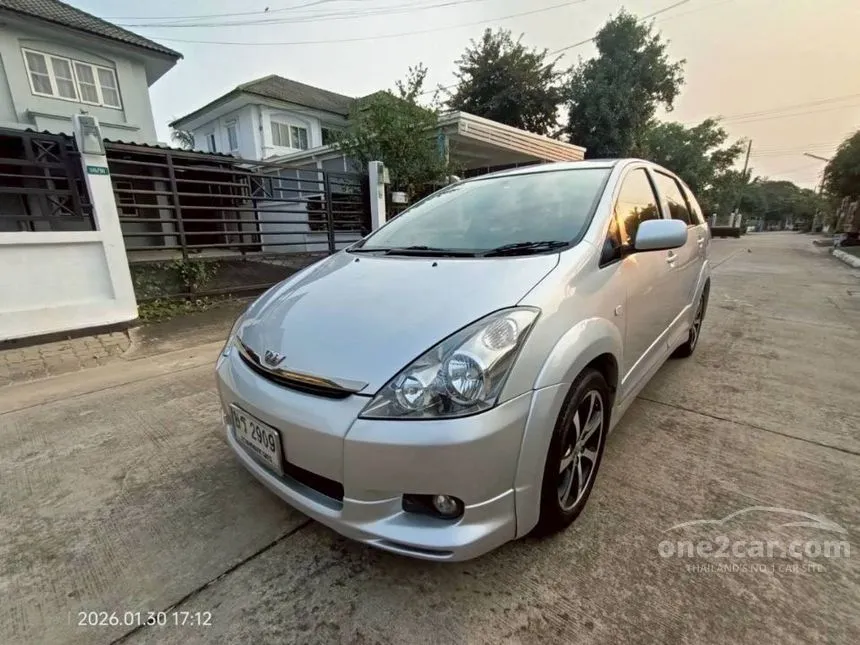 2004 Toyota WISH S Wagon