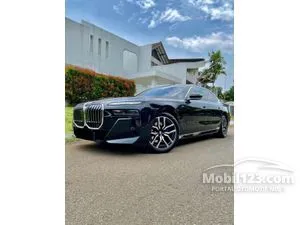 2023 BMW 735i 3.0 M Sport Sedan