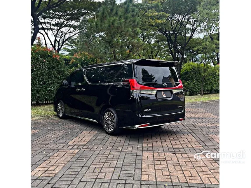 2023 Lexus LM 350 4 Seater MPV