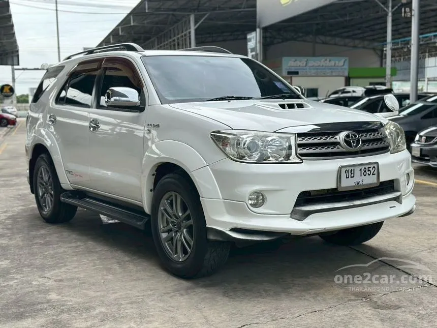 2011 Toyota FORTUNER TRD Sportivo SUV