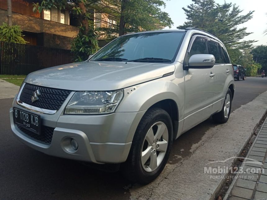 Suzuki grand vitara 2011