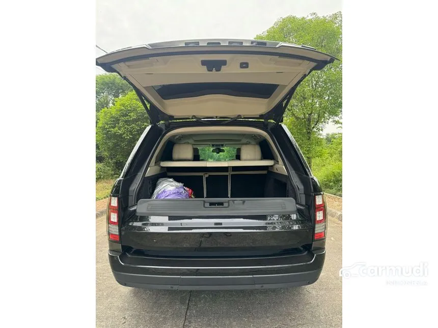 2013 Land Rover Range Rover Vogue SUV