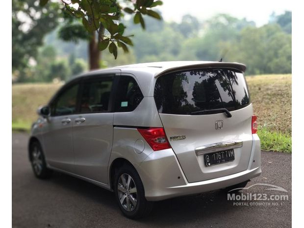  Honda  Freed  Mobil  bekas dijual di Indonesia Dari 1 709 