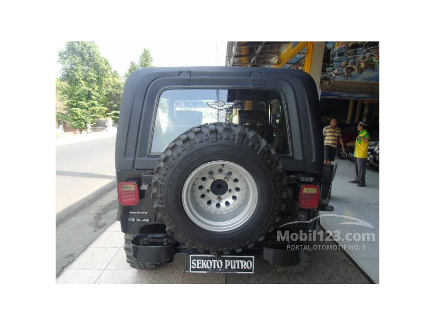 Jual Mobil  Jeep  CJ 7  1981 2 4 di Jawa Timur Manual Jeep  