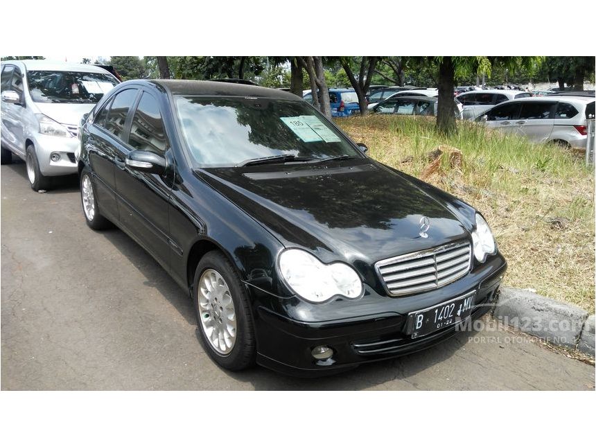 Jual Mobil  Mercedes  Benz  C230 2007 Sport  2 5 di  DKI 