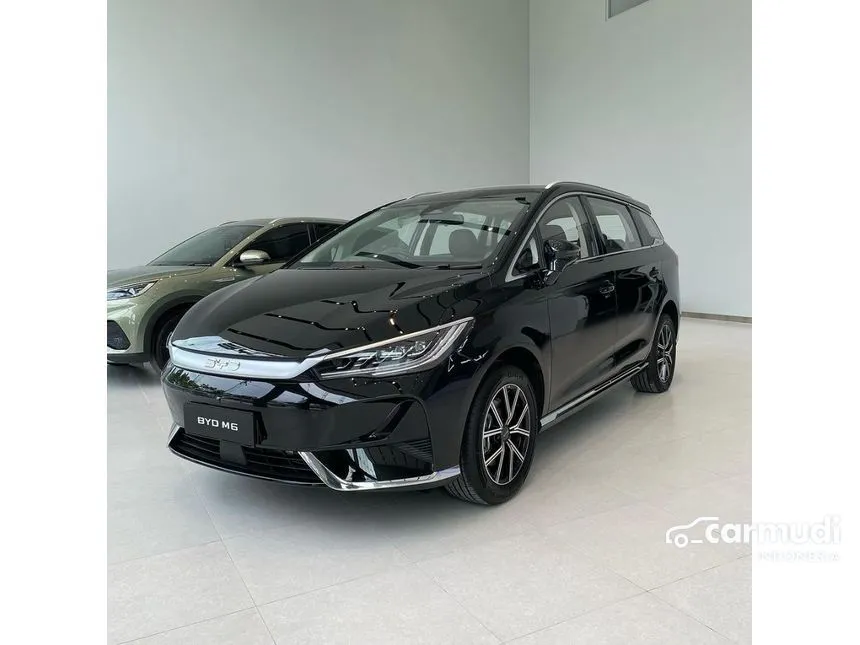 2025 BYD M6 Standard 7-seaters MPV