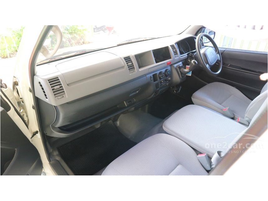 Toyota Commuter 2009 2.5 in กรุงเทพและปริมณฑล Manual Van สีขาว for ...