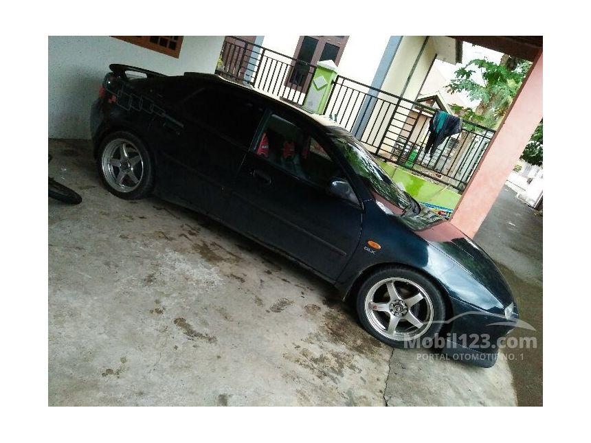 Jual Mobil Mazda 323 1997 1.6 di Nangroe Aceh Darussalam 