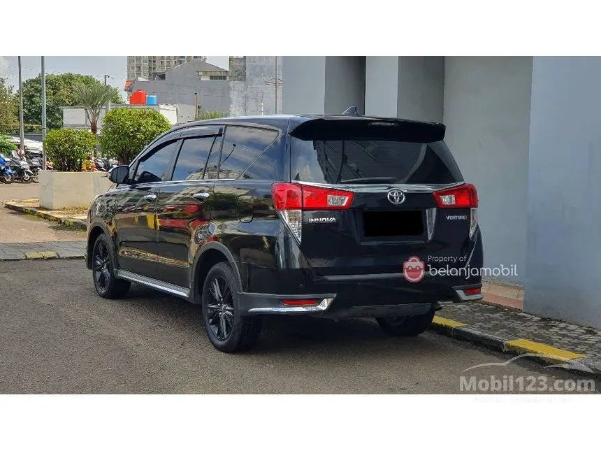 2018 Toyota Kijang Innova Venturer MPV
