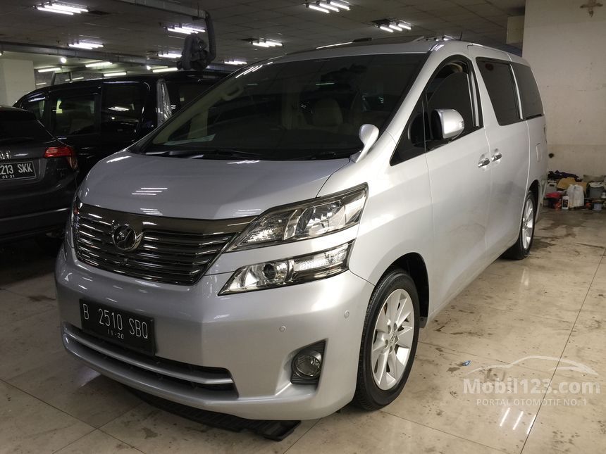 Toyota vellfire 2010
