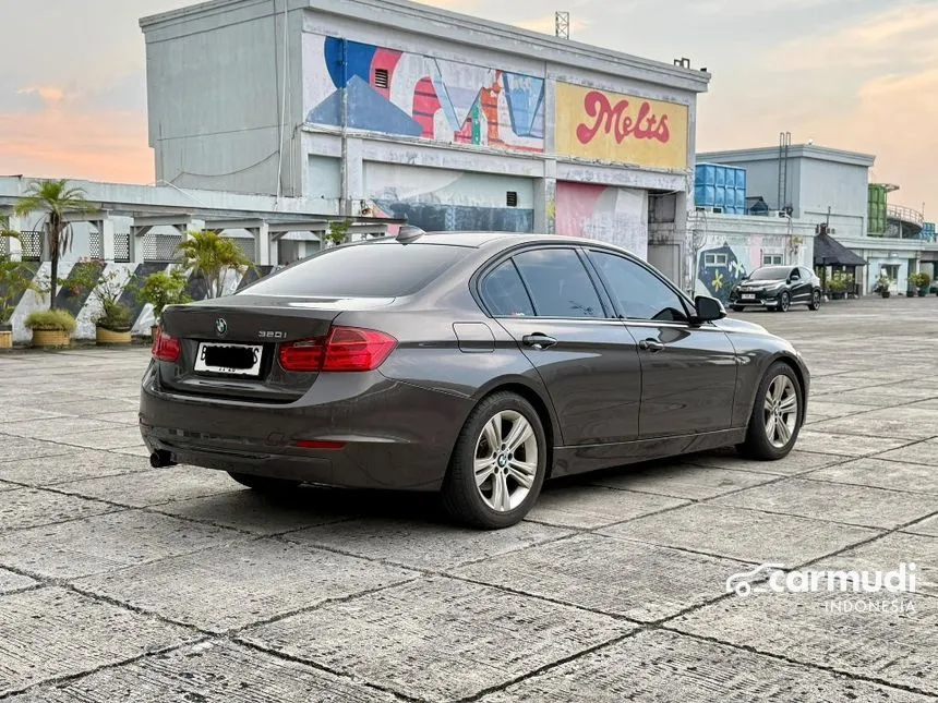 2013 BMW 320i Sport Sedan