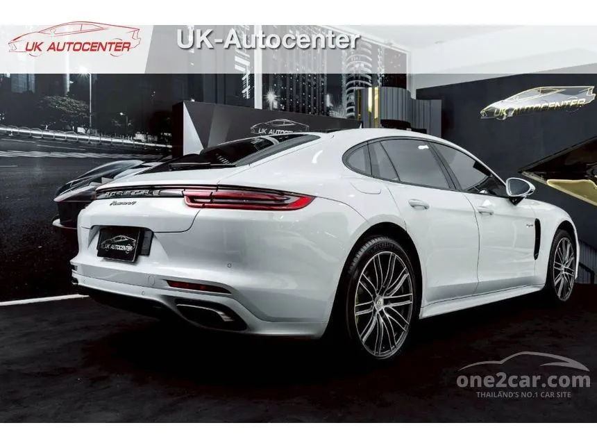 2017 Porsche PANAMERA 4 E-Hybrid Sedan