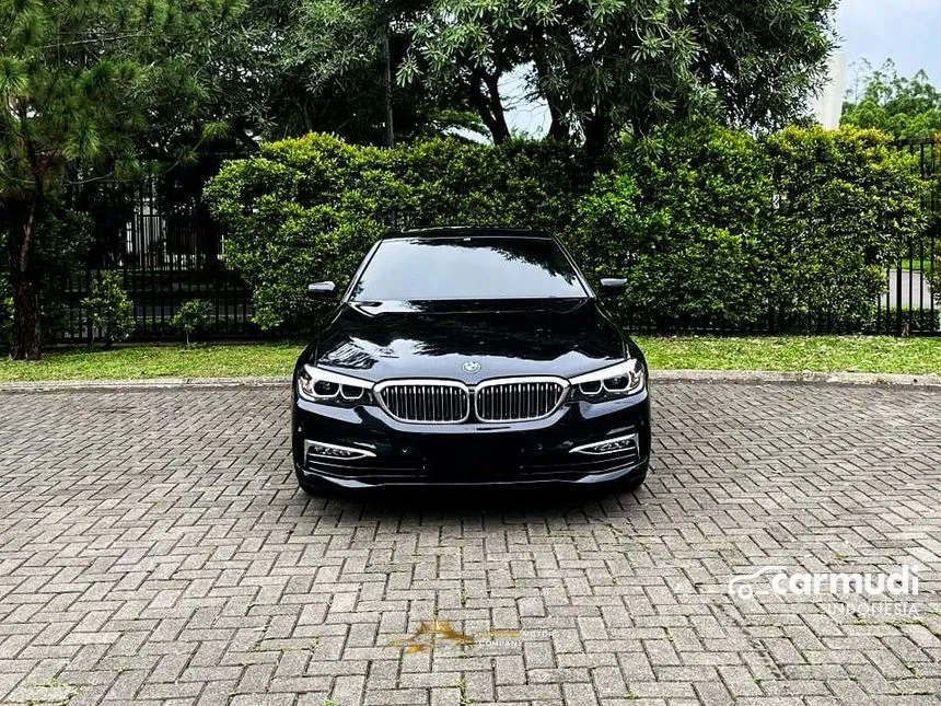 2017 BMW 530i Luxury Sedan