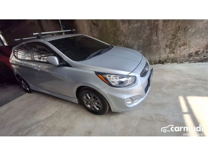 2013 Hyundai Grand Avega SG Hatchback