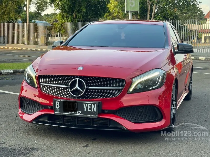 2015 Mercedes-Benz A200 Urban Hatchback
