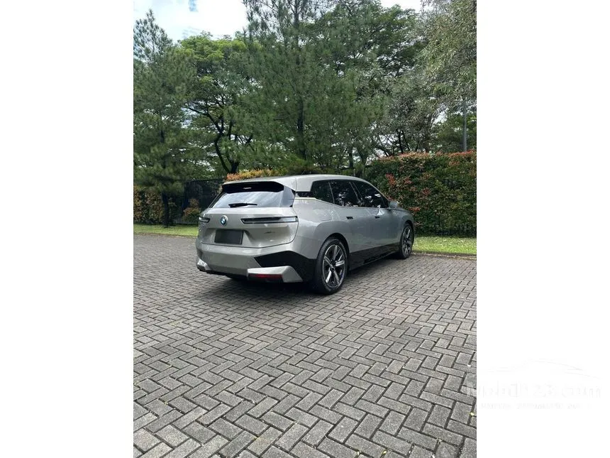 2023 BMW iX xDrive40 Sport SUV