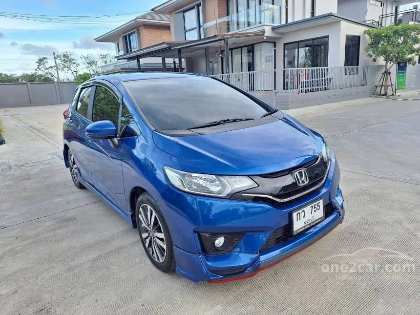 2016 Honda JAZZ SV Hatchback