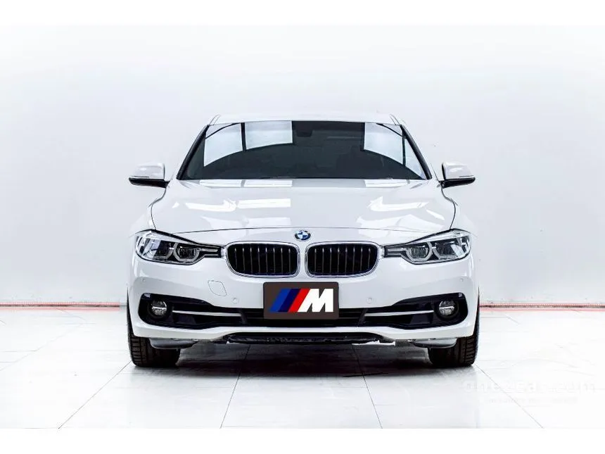 2020 BMW 330e M Sport Sedan