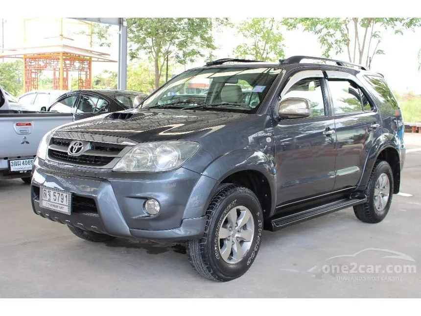 2005 Toyota Fortuner V SUV
