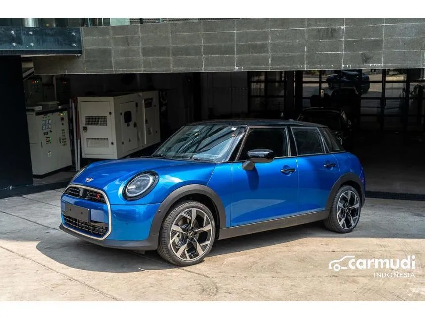 2024 MINI Cooper Cooper S Hatchback