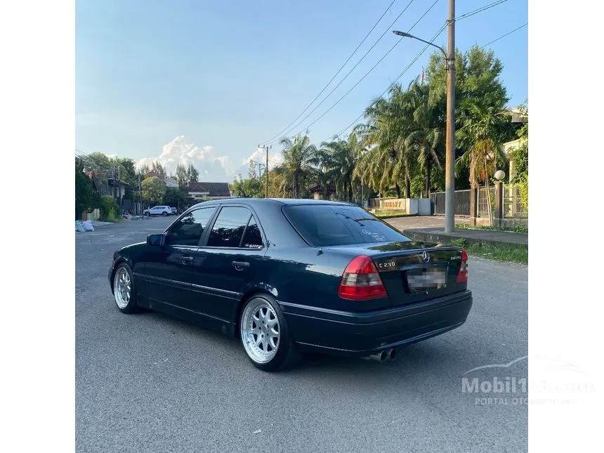 1997 Mercedes-Benz C230 Classic Sedan