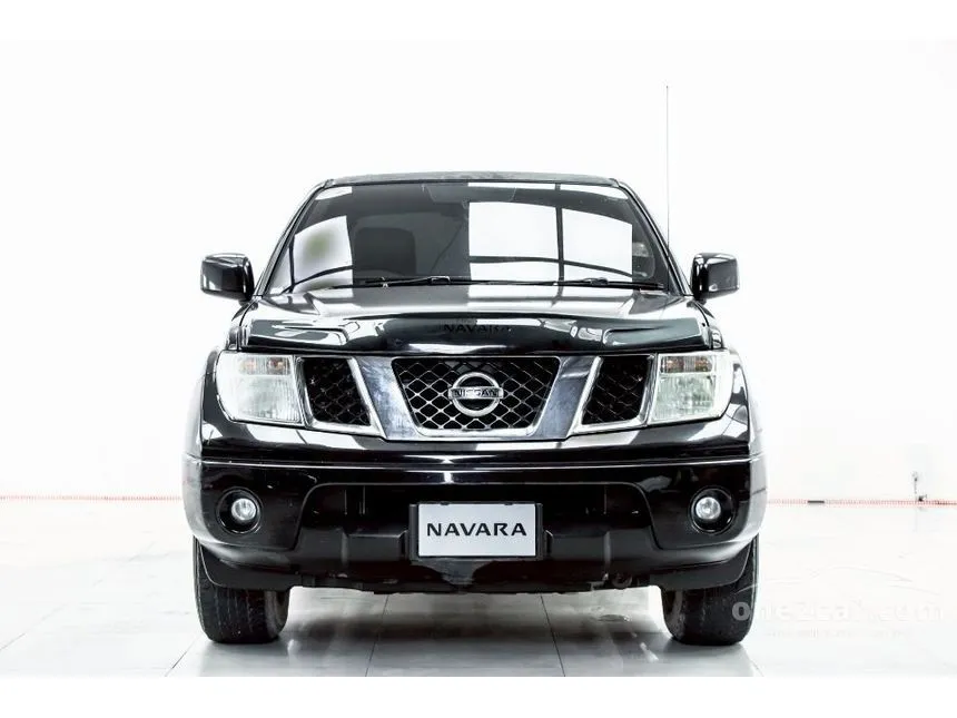 2010 Nissan Frontier Navara LE Double Cab Pickup