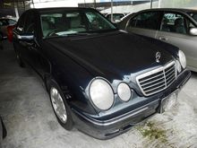 2000 Mercedes-Benz E240 2.4 Avantgarde Sedan -- WELL MAINTAINED --
