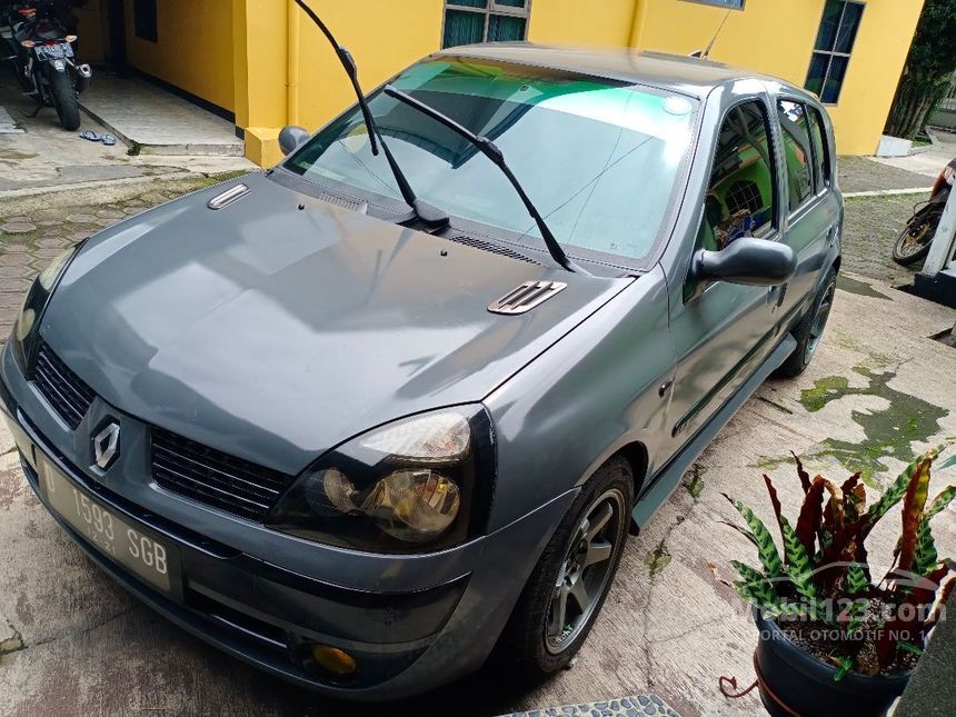  Jual  Mobil Renault  Clio  2004 II 1 4 di Jawa Barat Manual 