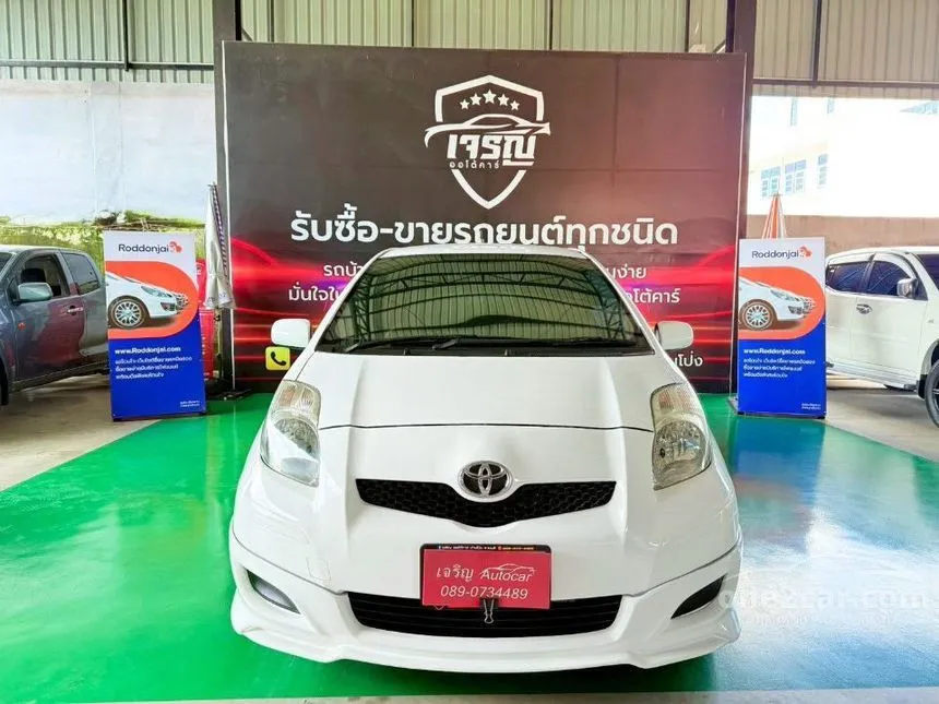 2011 Toyota YARIS E Hatchback