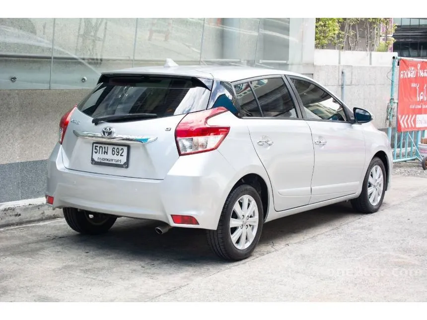 2016 Toyota YARIS G Hatchback