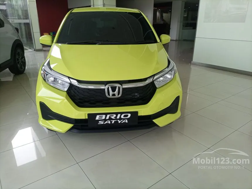 Jual Mobil Honda Brio 2024 E Satya 1.2 di Banten Automatic Hatchback Hijau Rp 182.000.000