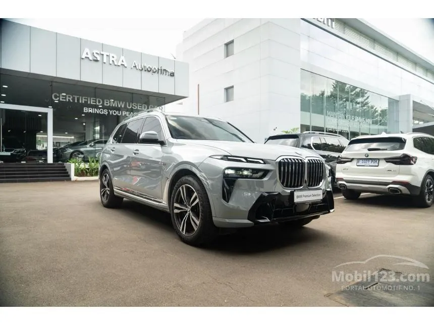 2025 BMW X7 xDrive40i M Sport SUV