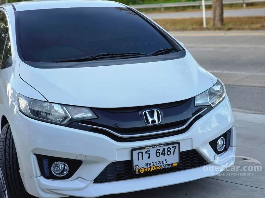 2015 Honda JAZZ SV Hatchback